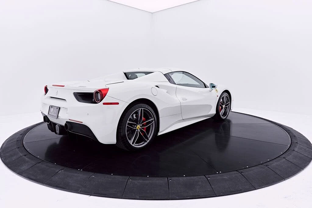 2019 Ferrari 488 Spider - Image 16 of 31