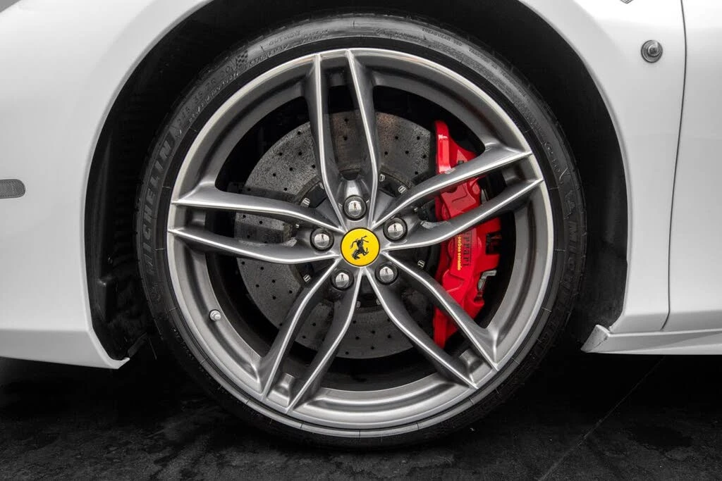 2019 Ferrari 488 Spider - Image 31 of 31