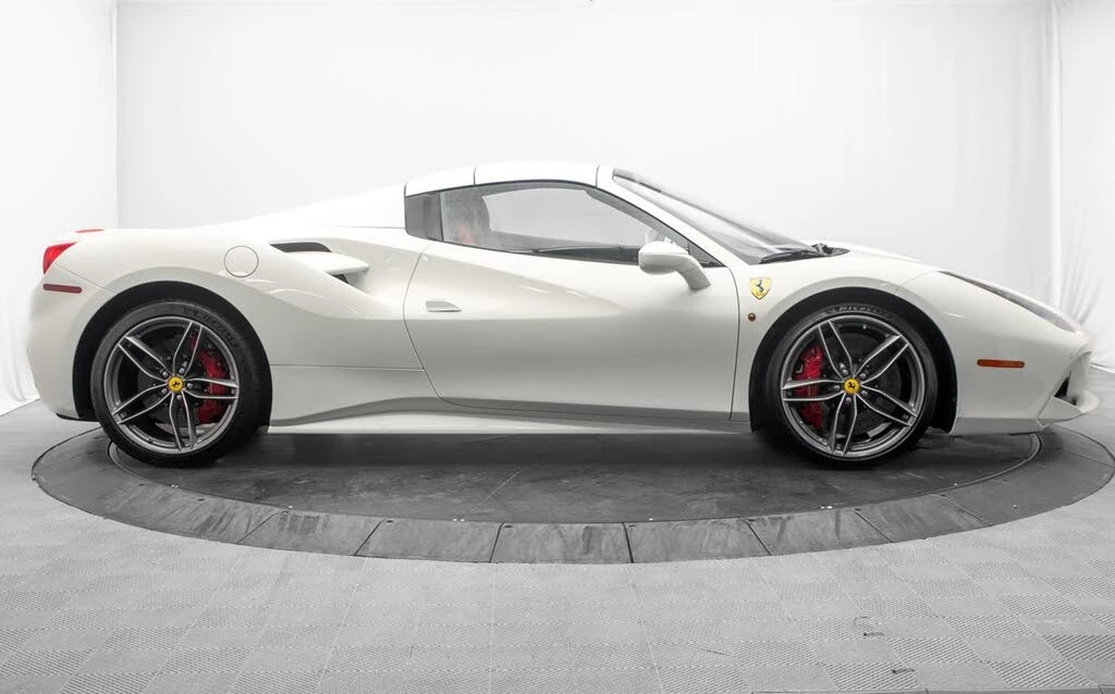 2019 Ferrari 488 Spider - Image 16 of 31