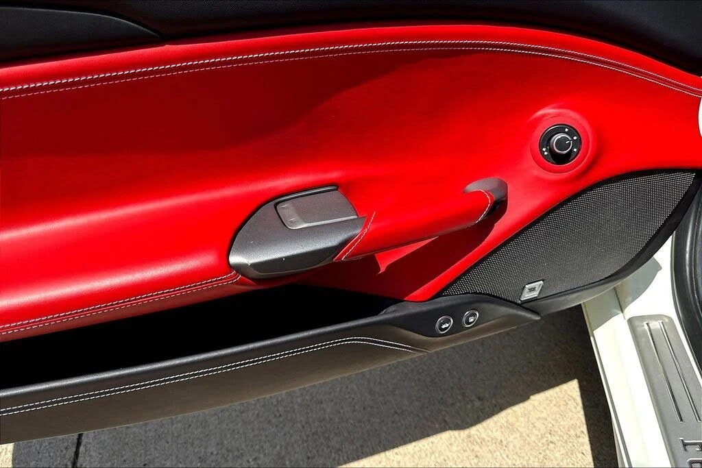 2019 Ferrari 488 Spider - Image 30 of 30