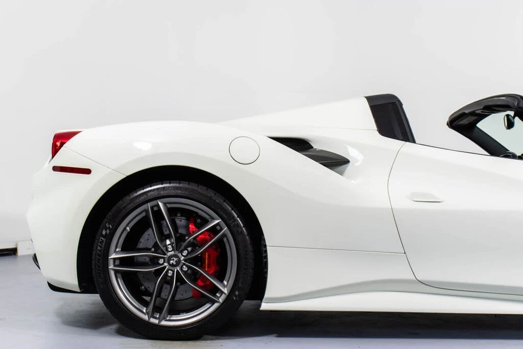 2019 Ferrari 488 Spider - Image 18 of 31