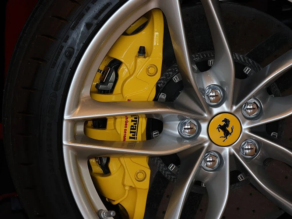 2019 Ferrari 488 Spider - Image 11 of 31