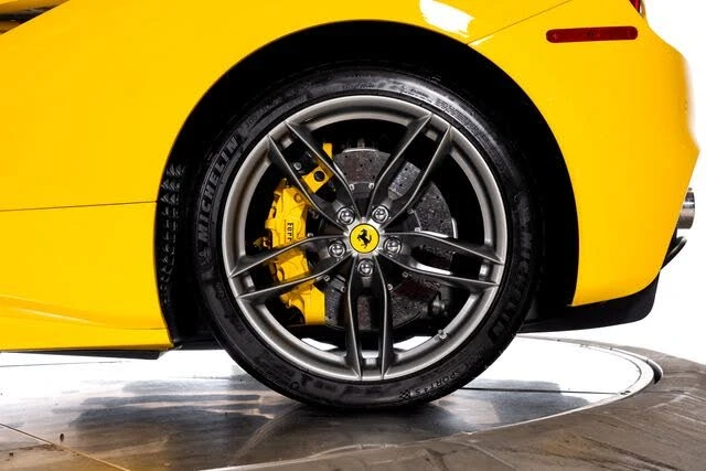 2019 Ferrari 488 Spider - Image 19 of 31