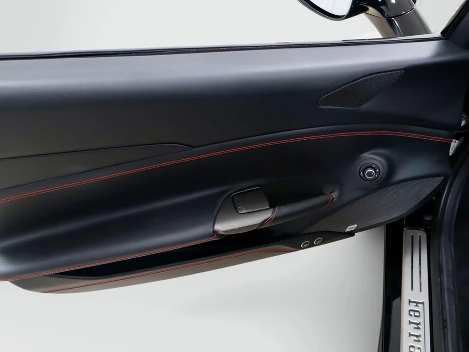 2019 Ferrari 488 Spider - Image 19 of 31