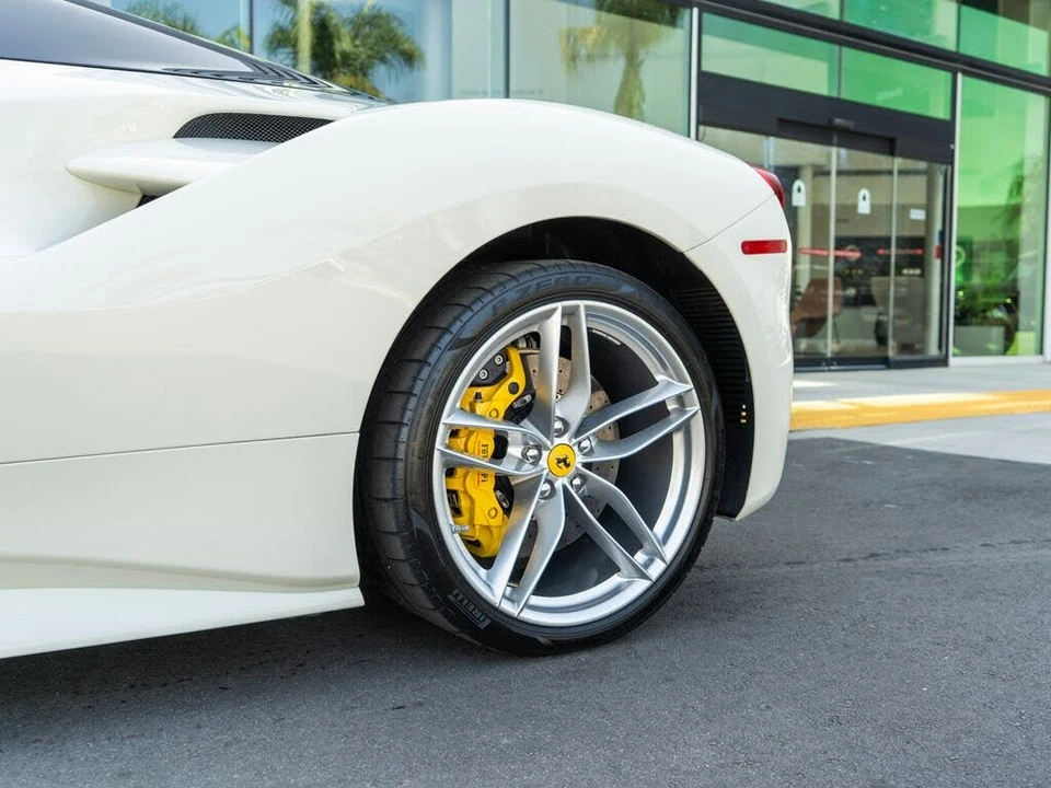 2019 Ferrari 488 Spider - Image 20 of 31
