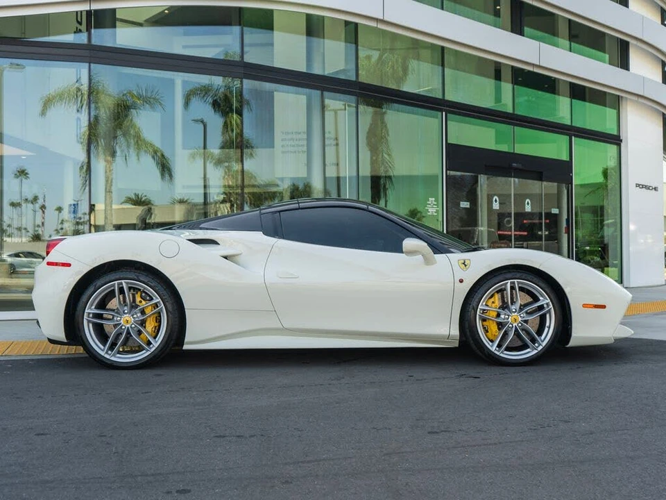2019 Ferrari 488 Spider - Image 8 of 31