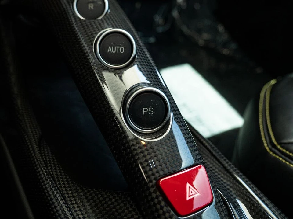2019 Ferrari 488 Spider - Image 15 of 31