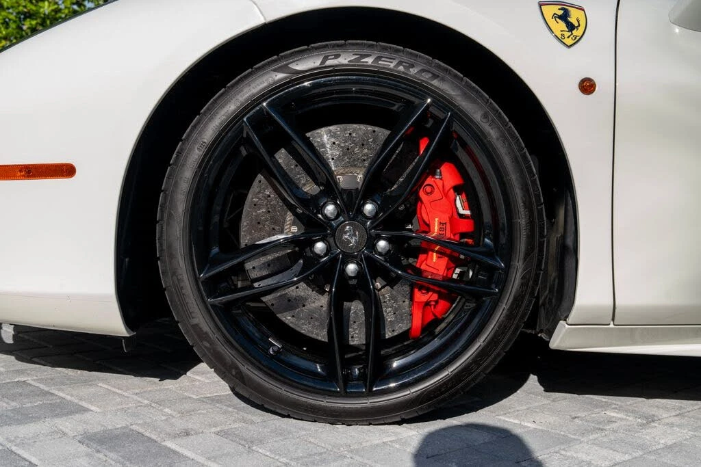 2019 Ferrari 488 Spider - Image 12 of 31