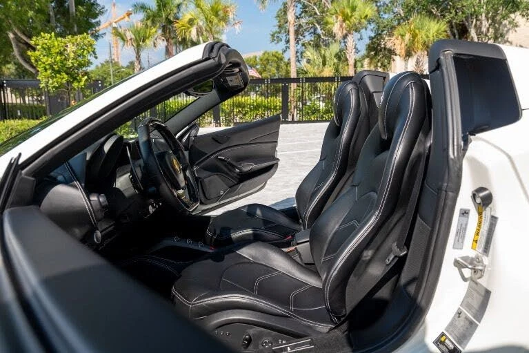 2019 Ferrari 488 Spider - Image 17 of 31