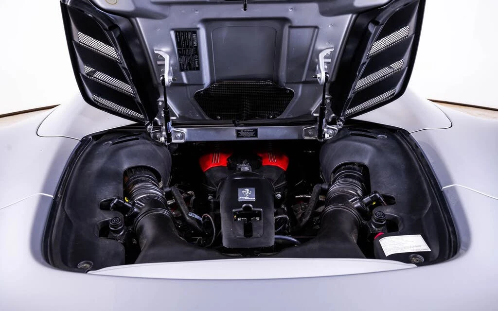 2019 Ferrari 488 Spider - Image 14 of 26