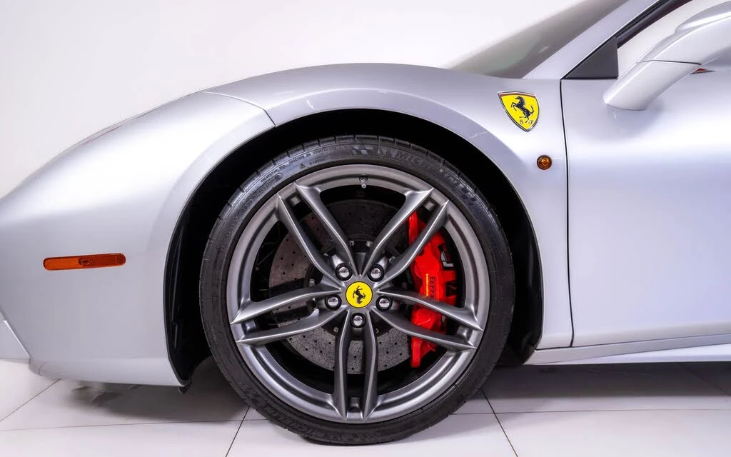 2019 Ferrari 488 Spider - Image 16 of 26