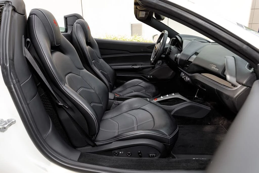 2019 Ferrari 488 Spider - Image 13 of 31