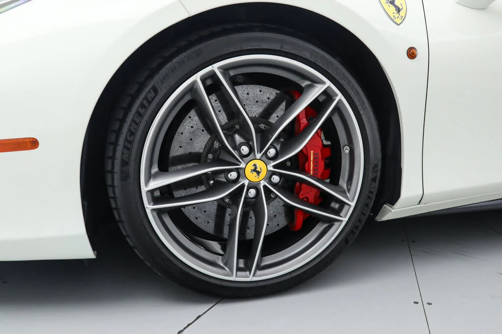 2019 Ferrari 488 Spider - Image 16 of 31