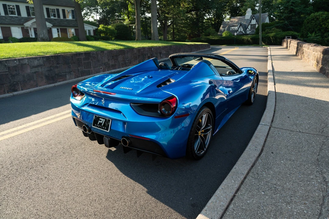 2019 Ferrari 488 Spider - Image 5 of 31