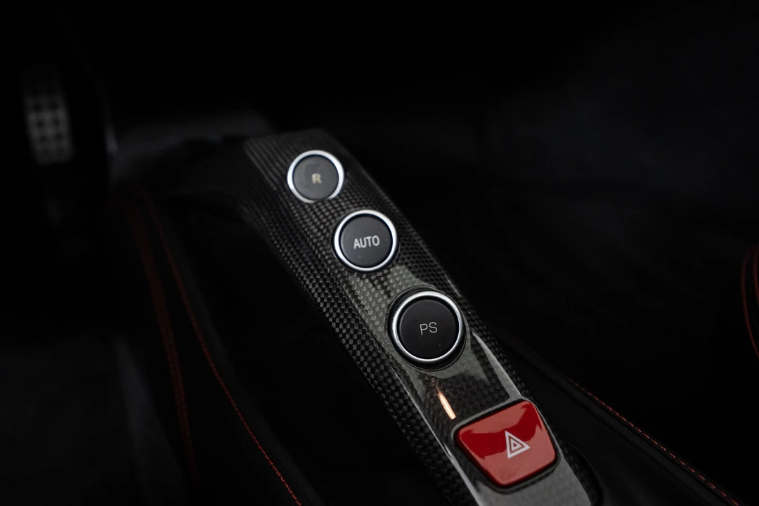 2019 Ferrari 488 Spider - Image 17 of 31
