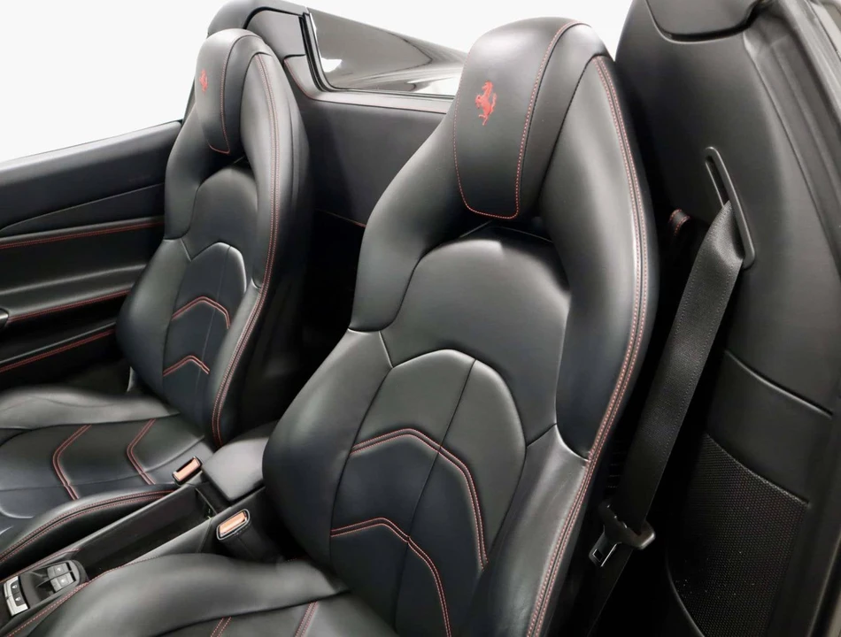 2019 Ferrari 488 Spider - Image 24 of 31