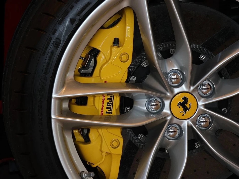 2019 Ferrari 488 Spider - Image 11 of 31