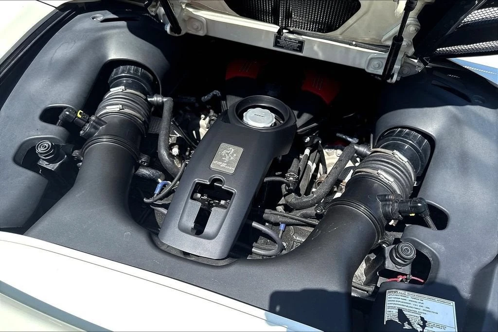 2019 Ferrari 488 Spider - Image 25 of 30
