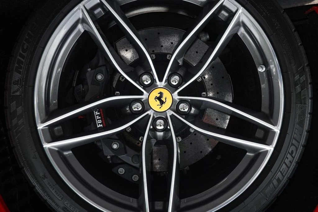 2019 Ferrari 488 Spider - Image 15 of 31