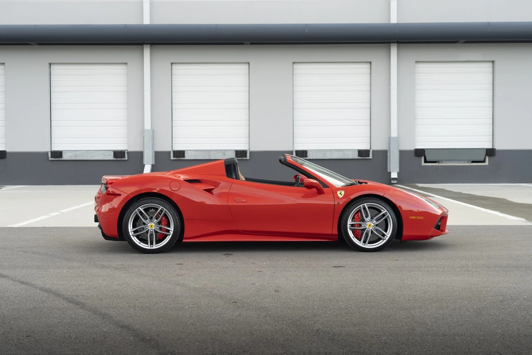 2019 Ferrari 488 Spider - Image 7 of 31