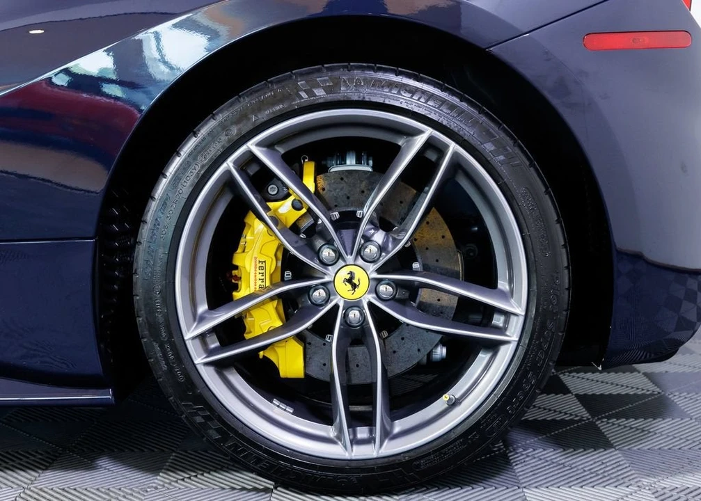 2019 Ferrari 488 Spider - Image 10 of 31
