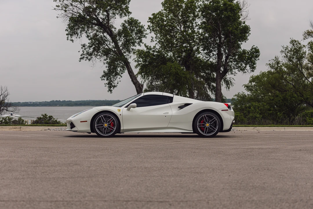 2019 Ferrari 488 Spider - Image 8 of 31