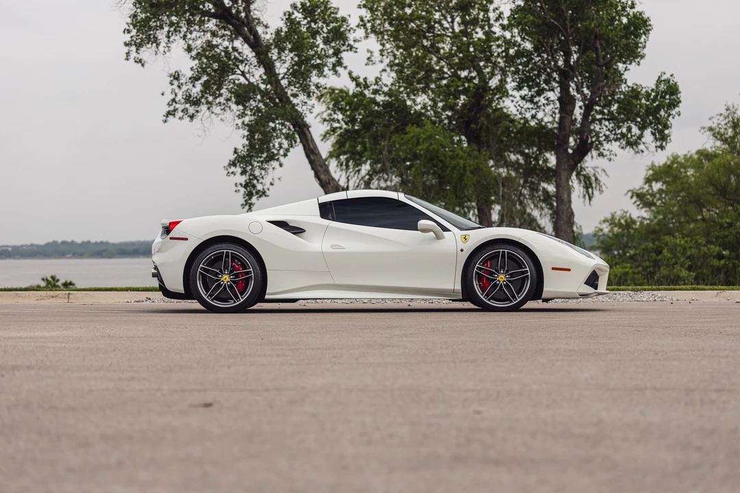 2019 Ferrari 488 Spider - Image 15 of 31