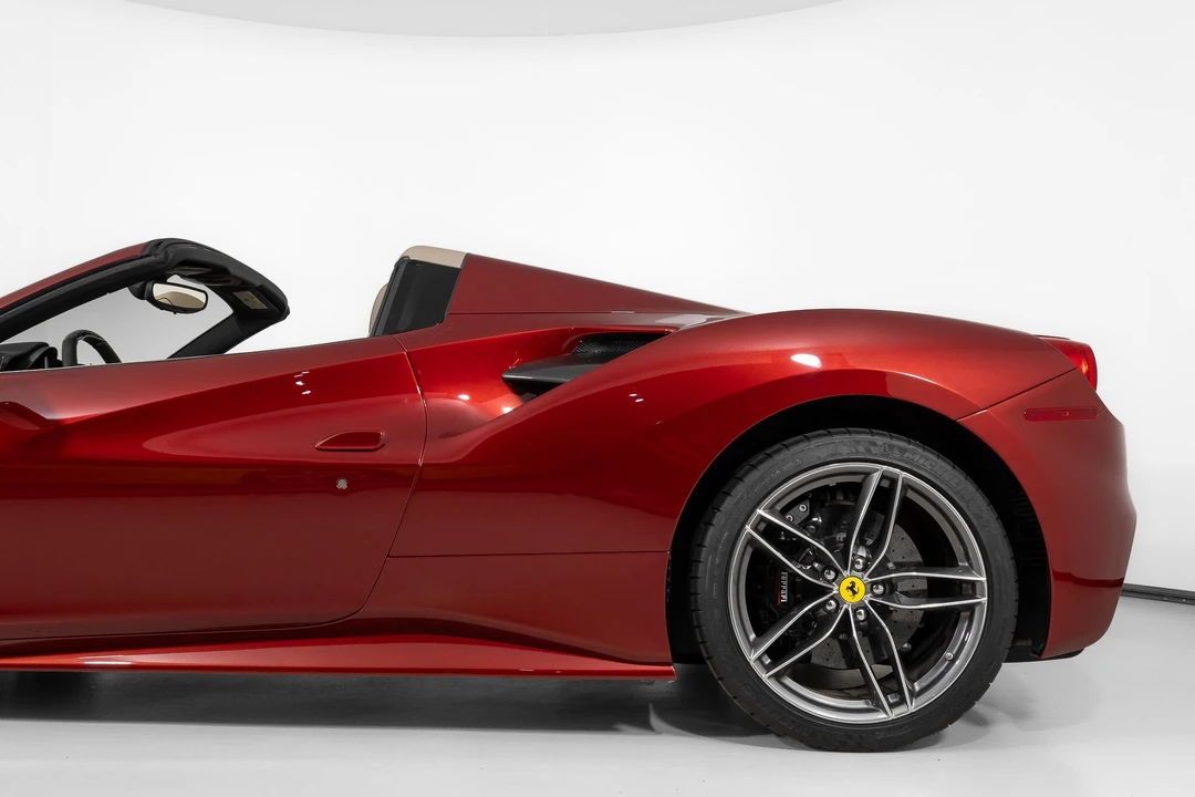 2019 Ferrari 488 Spider - Image 16 of 31