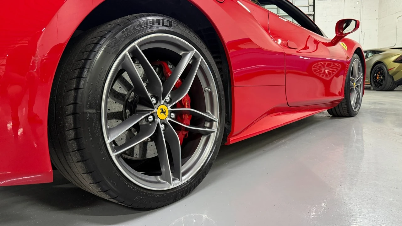 2019 Ferrari 488 - Image 13 of 31
