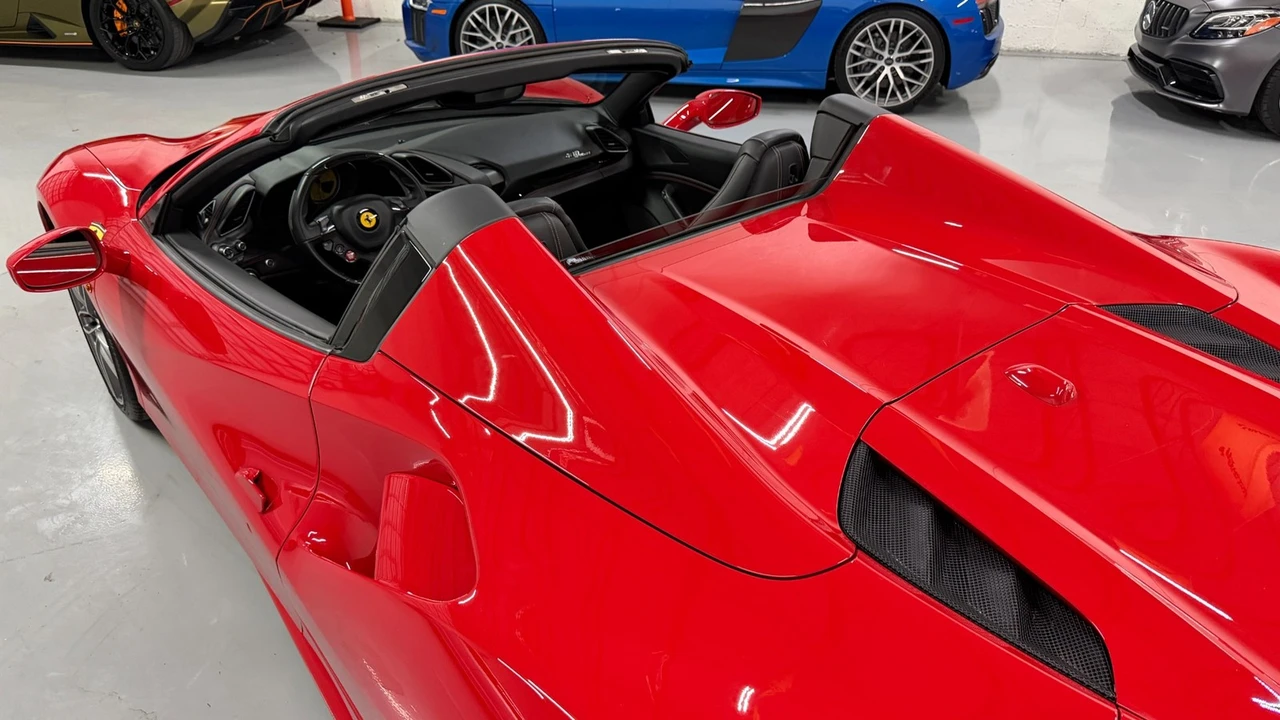2019 Ferrari 488 - Image 30 of 31