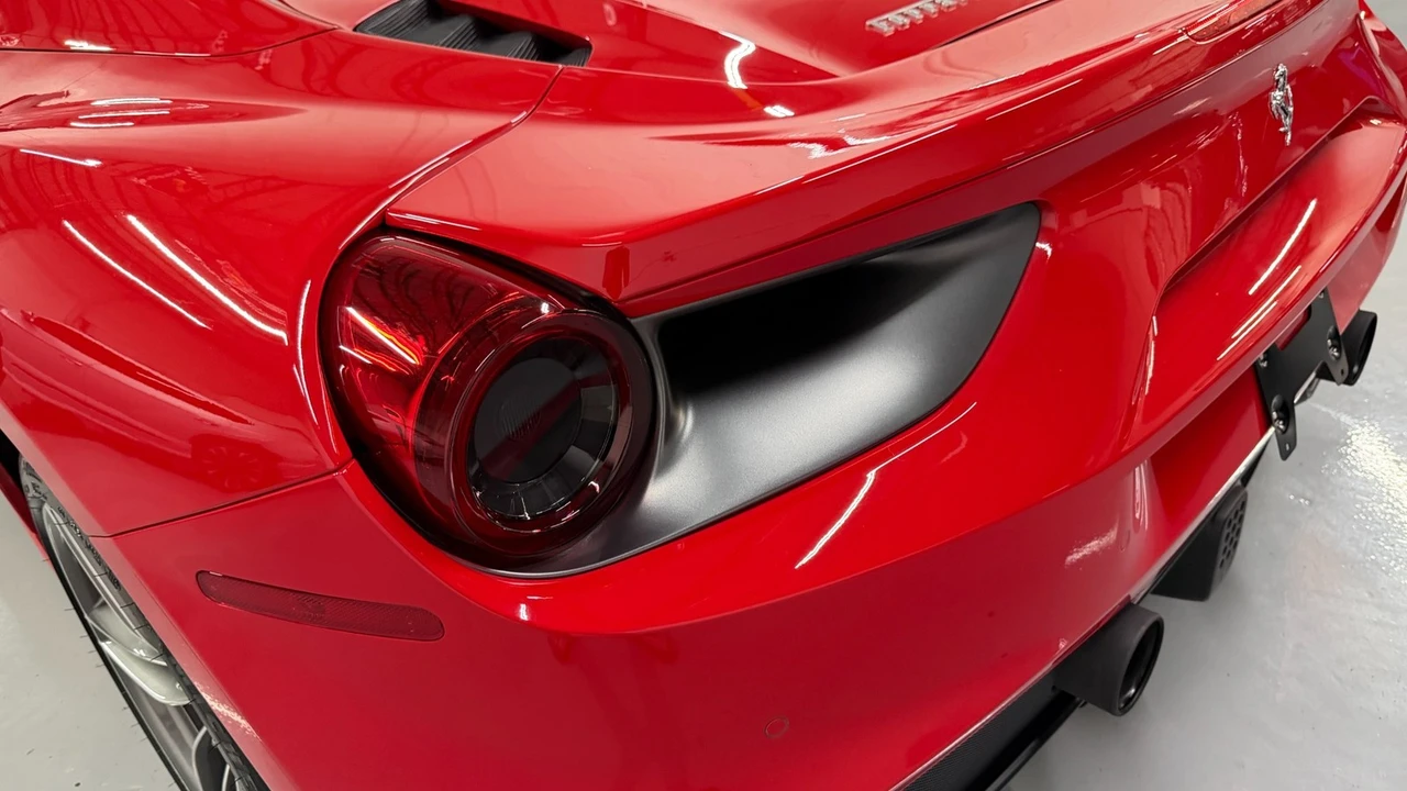 2019 Ferrari 488 - Image 25 of 31