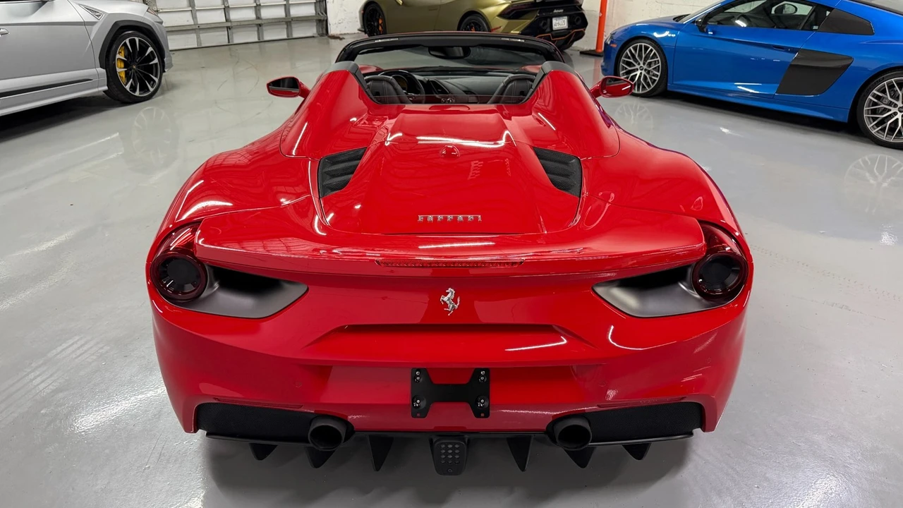 2019 Ferrari 488 - Image 21 of 31