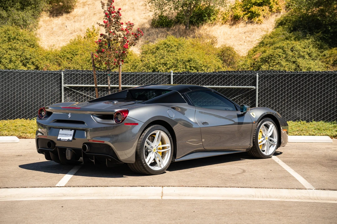 2019 Ferrari 488 Spider - Image 8 of 31