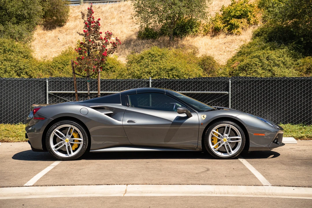 2019 Ferrari 488 Spider - Image 7 of 31