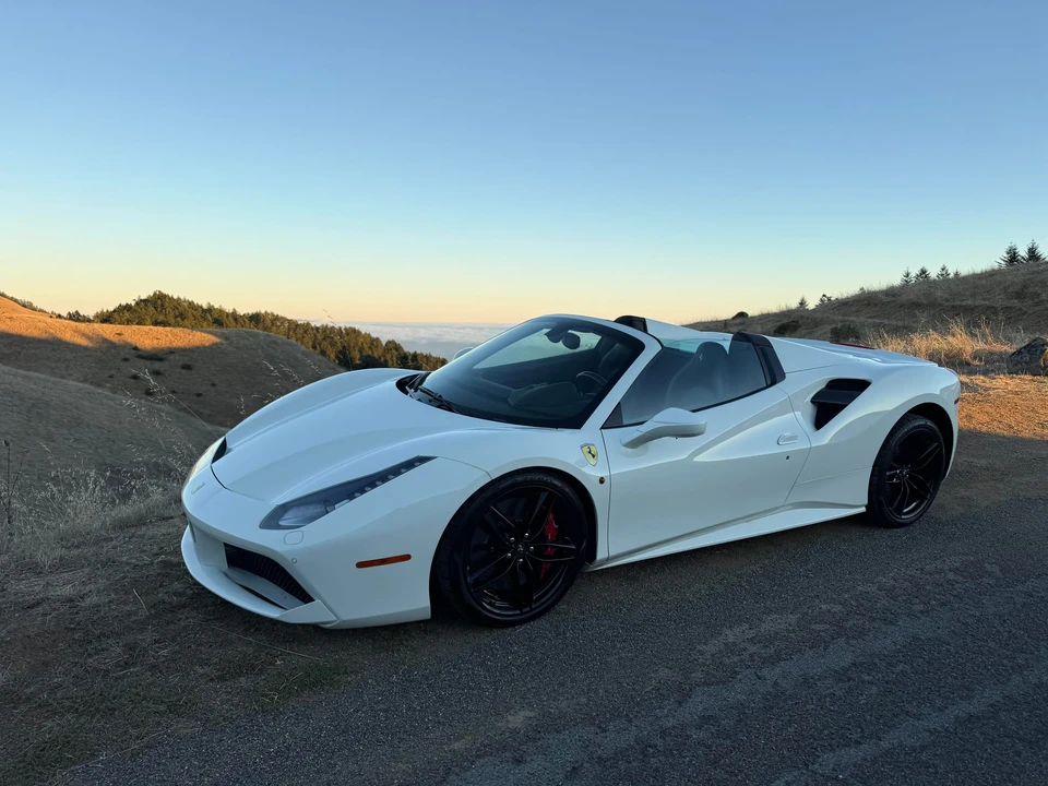 2019 Ferrari 488 Spider - Image 17 of 31