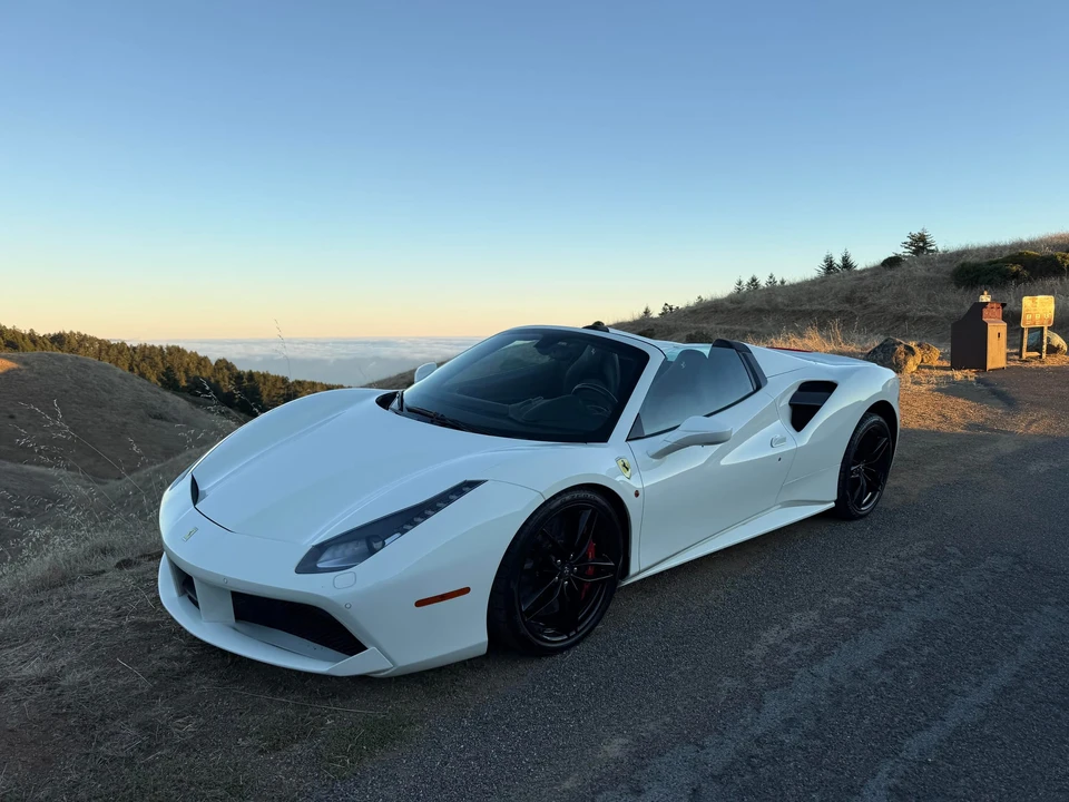 2019 Ferrari 488 Spider - Image 18 of 31