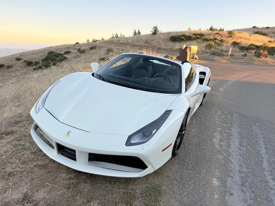 2019 Ferrari 488 Spider - Image 28 of 31