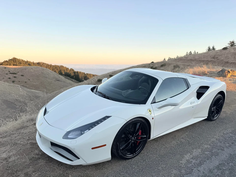 2019 Ferrari 488 Spider - Image 16 of 31