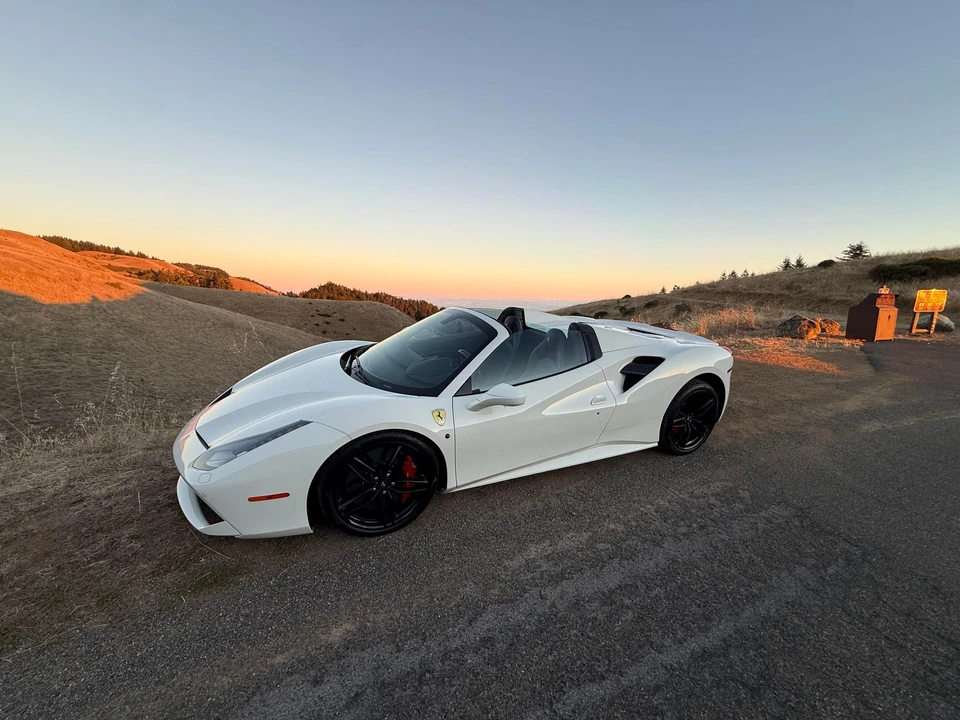 2019 Ferrari 488 Spider - Image 14 of 31