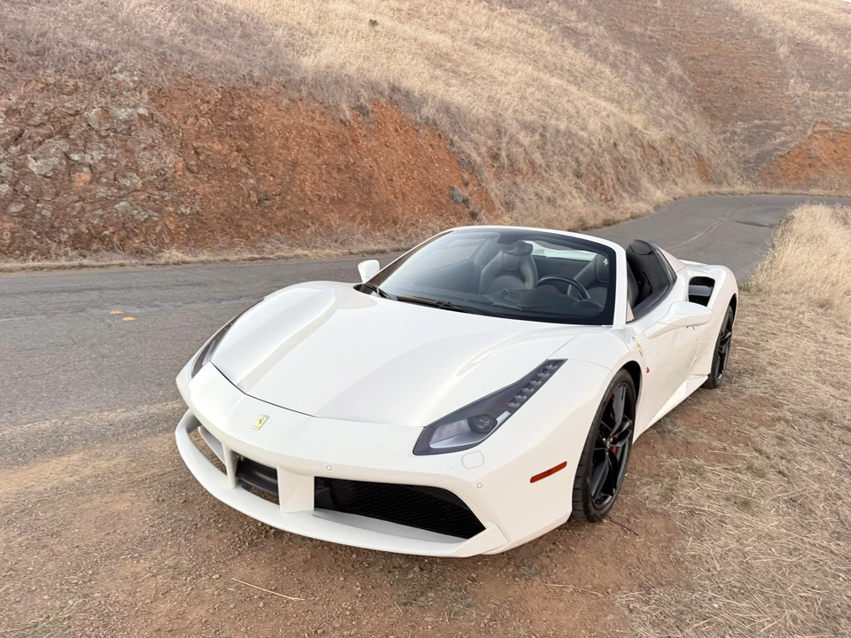 2019 Ferrari 488 Spider - Image 31 of 31