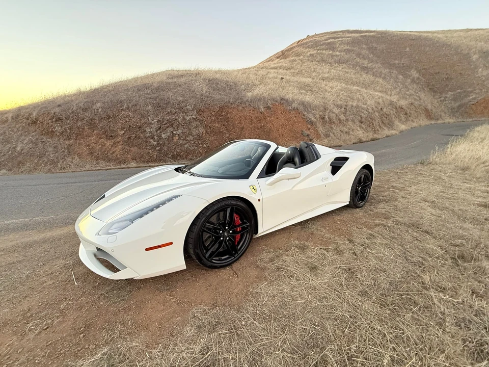 2019 Ferrari 488 Spider - Image 8 of 31