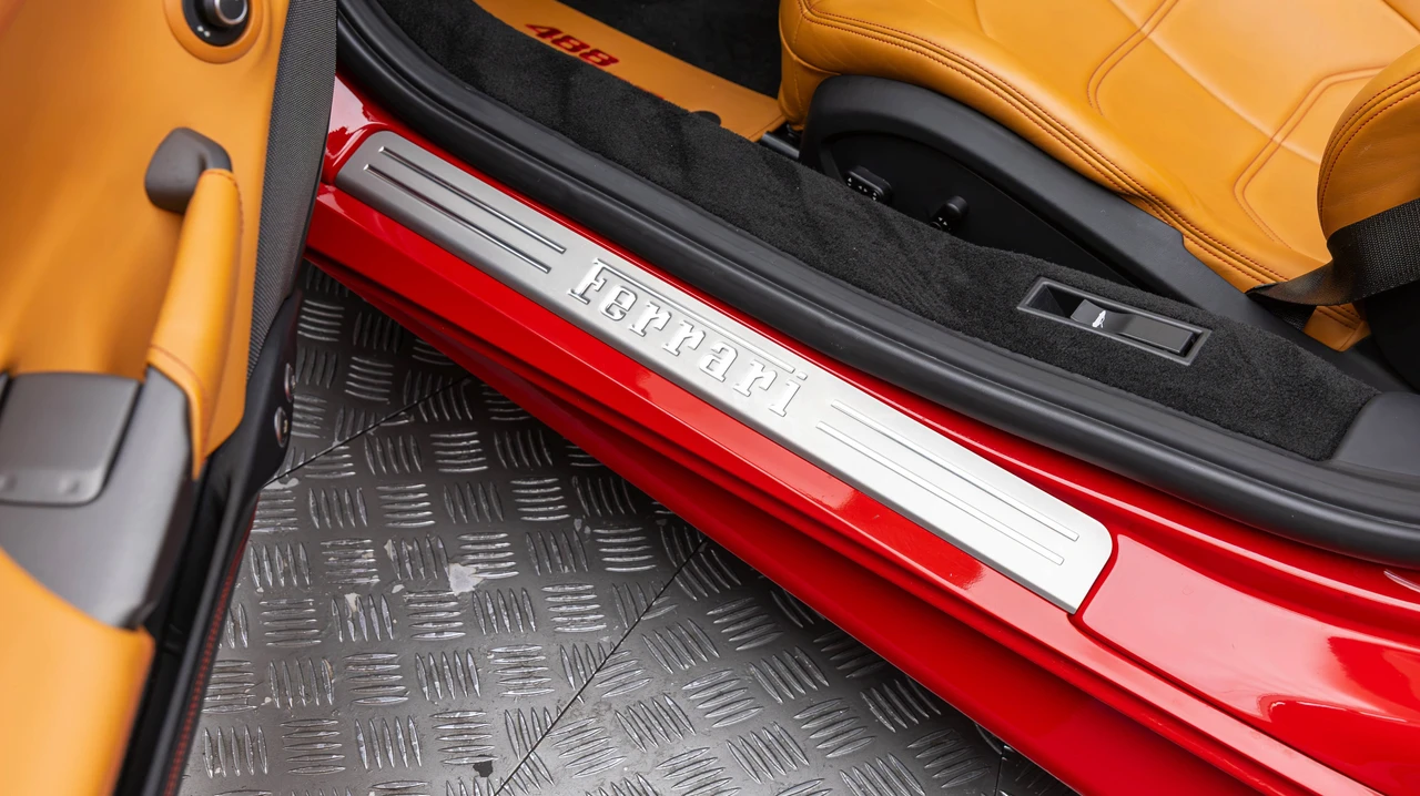 2019 Ferrari 488 Spider - Image 15 of 31