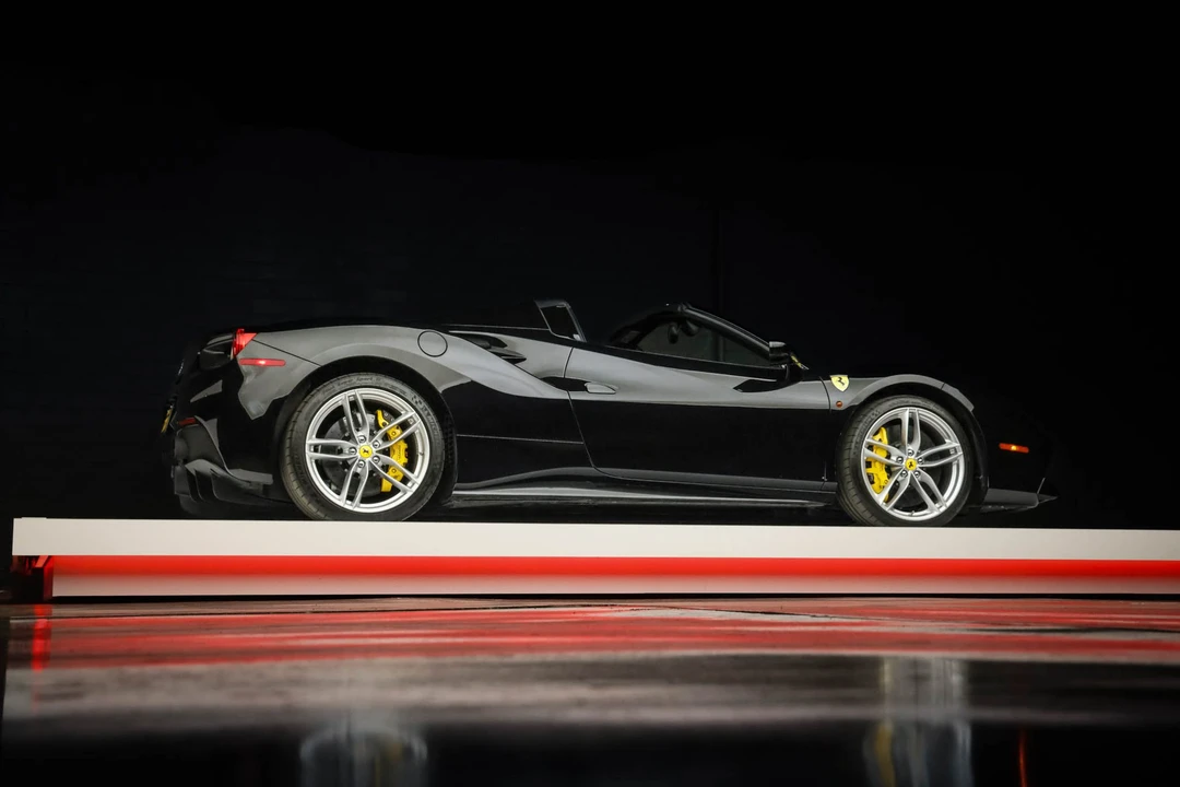 2019 Ferrari 488 Spider - Image 16 of 31
