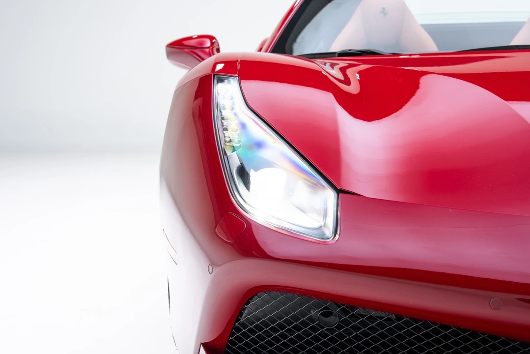 2019 Ferrari 488 Spider - Image 14 of 31