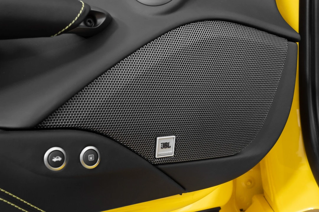 2019 Ferrari 488 Spider - Image 28 of 31