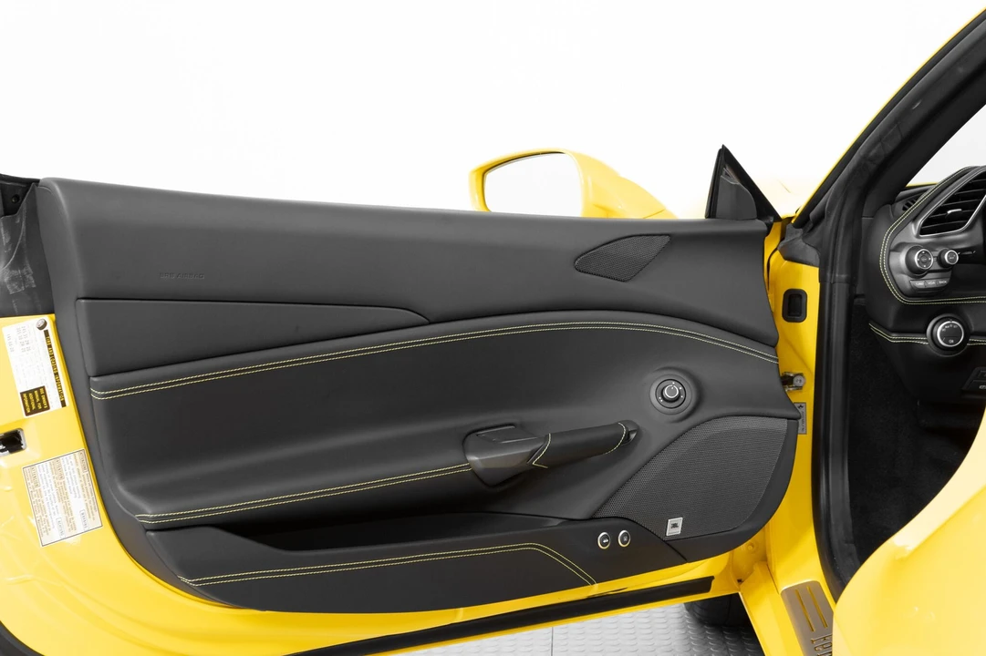 2019 Ferrari 488 Spider - Image 26 of 31