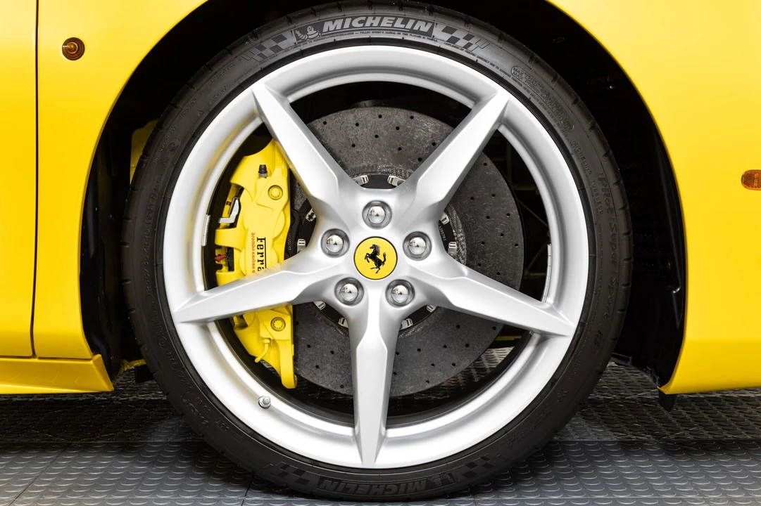 2019 Ferrari 488 Spider - Image 16 of 21