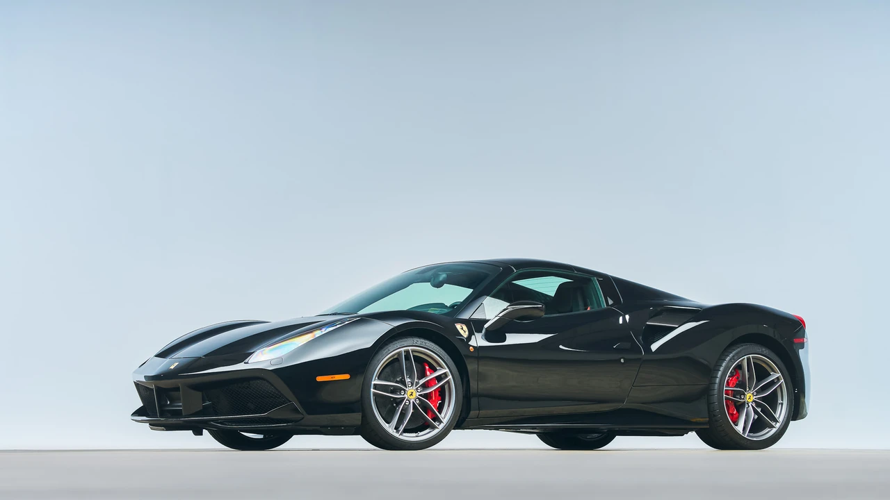 2019 Ferrari 488 Spider - Image 16 of 31
