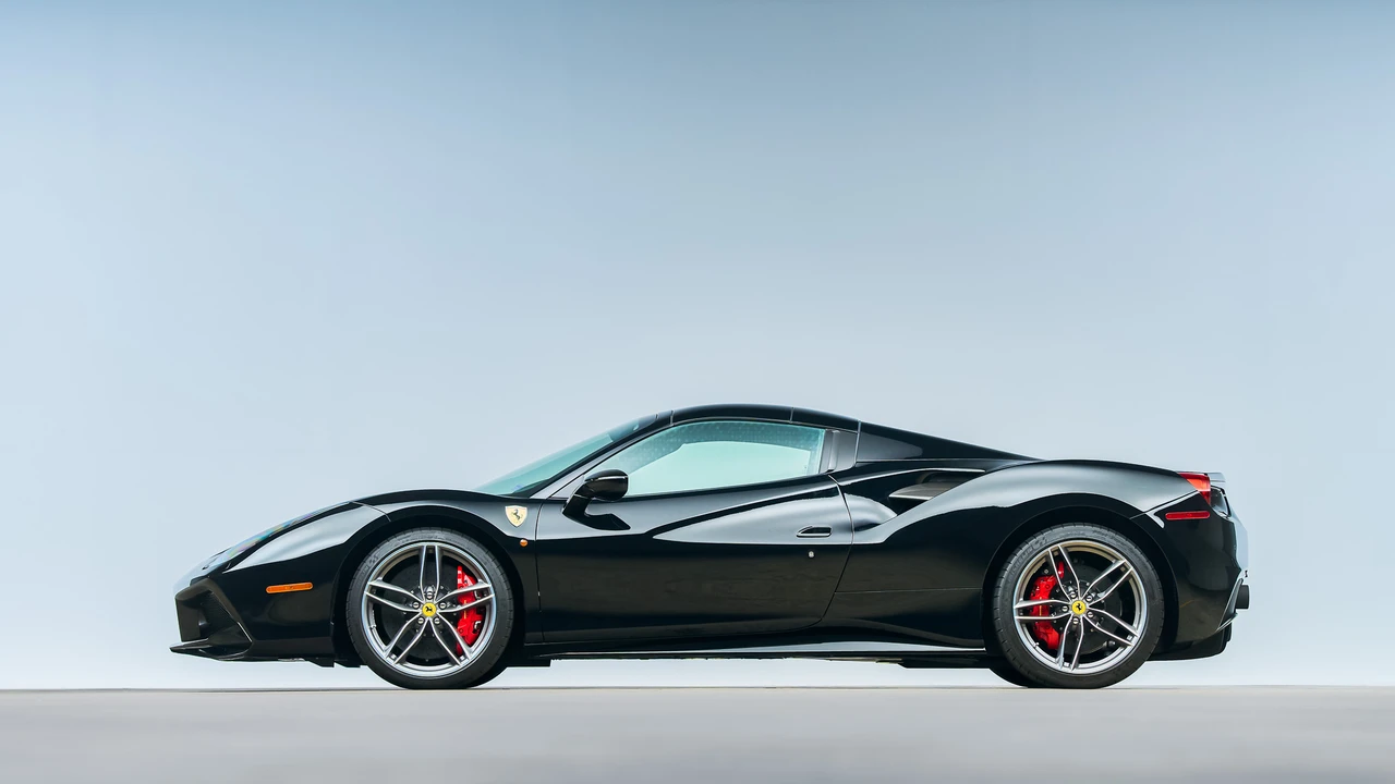 2019 Ferrari 488 Spider - Image 19 of 31