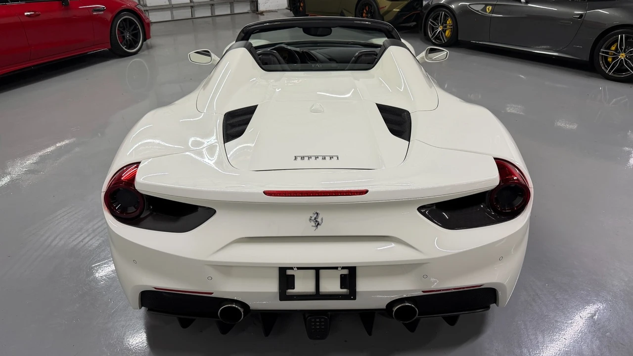 2019 Ferrari 488 Spider - Image 21 of 31